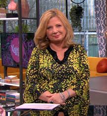 Loretta schrijver werd geboren in queens, new york. De Kleding Van Loretta Schrijver Style Like