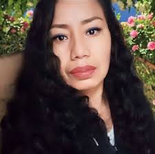 Violeta Salinas en personas