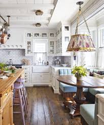 It is recommended for both interior and exterior decor and a big plus for the river white is the durability of it. 33 Best White Kitchen Ideas White Kitchen Designs And Decor