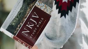 Download new king james version bible 1.0 latest version apk by kjv bible free for android free online at apkfab.com. Nkjv Study Bible Thomas Nelson Bibles New King James Study Bible