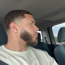 Kerwin Ross (@kross4072)