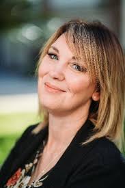 Sandy Belt's Instagram, Twitter & Facebook