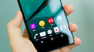 Single, 23 mp selfi camera: Sony Xperia Z5 Review