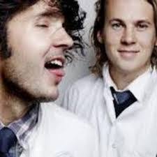 Heather Sensabaugh's Instagram, Twitter & Facebook