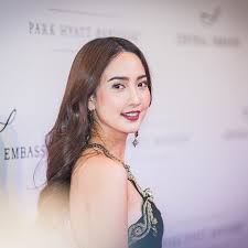 📽️ six characters in search of an author. Taew Natapohn à¸œ à¸«à¸ à¸‡ à¸ªà¹„à¸•à¸¥ à¹à¸Ÿà¸Š à¸™ à¸™à¸²à¸‡à¹à¸šà¸š