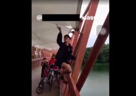 Lorong halus is an area located in the northeastern part of singapore that surrounds a road of the same name. Youth Slices Shelter At Punggol Bridge With Penknife Apologises After Instagram Video Goes Viral Singapore News Asiaone