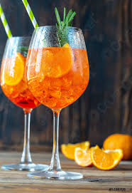 Read customer reviews & find best sellers. Glaser Aperol Spritz Cocktail Foto Vorratig Crushpixel