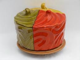 Retro Kitchen Canisters Shop kitchen cannisters for all functions from storing ingriedients to being used as a cookie jar. retro kitchen canisters