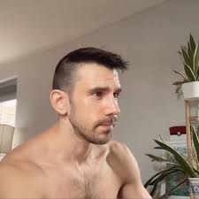 Michael Luckhardt (@whathardt) • Instagram photos and videos