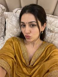 Komal Arora (@miss.mascara93) • Instagram photos and videos