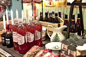 La Maison Du Pere Noel Akureyri Islande Du Voyage A L Assiette En 2020 Avec Images Maison Du Pere Noel