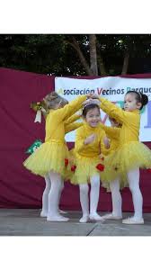 Este día de fiesta lo celebran todos los países del mundo con espectáculos especialmente dedicados a la danza a través de: Feliz Dia De La Danza Un Saludo Muy Asociacion De Vecinos Parque Litoral