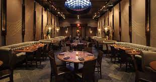 Focus lighting was brought on to design beauty & essex las vegas by the design architect, rockwell group. Beauty Essex A New York Ny Bar Thrillist