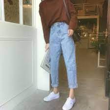 They have slightly loose upper legs, but a snugger fit across the crotch, hips and tummy. Simple Aesthetic Jeans Sweatshirt Trousers Women Mom Jeans Outfit Mom Jeans