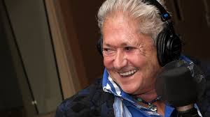 Jean-Paul Daoust et le contact rassurant des livres