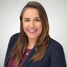 Monique Snell's Instagram, Twitter & Facebook