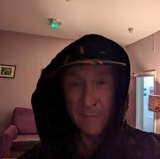 Elinor Friedman's Instagram, Twitter & Facebook