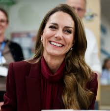 Emma Stone Wears Gwyneth Paltrow's 'Great Expectations' Outfit