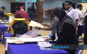 Tanjung piai merupakan kawasan tarikan pelancongan terkenal di malaysia. Bernama Prk Tanjung Piai 280 Polis Mengundi Awal Esok