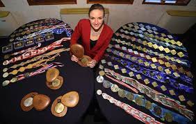 Habár cseh lászló nem nyert aranyérmet az olimpiákon, a négy második és két harmadik helyével 126,6 millió forintot úszott össze. Cel Jelentes Plenaris Ules Uszo Olimpiai Ermek Originsnaturalmedicine Com