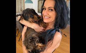 Rita guerra (rita maria de azevedo mafra guerra). Rita Guerra Pai E Hospitalizado De Urgencia Cantora Obrigada A Abandonar Em Direto Programa Da Sic Nova Gente
