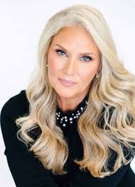 Tori Burns's Instagram, Twitter & Facebook