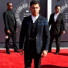 Nicholas „nick jerry jonas nick jonas ehepartnerin: Nick Jonas Steckbrief News Bilder Gala De