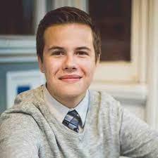 Tanner Echenoz's Instagram, Twitter & Facebook