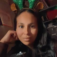 Jazmin Rojo's Instagram, Twitter & Facebook