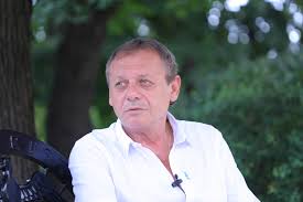 Lorena balaci, fiica lui ilie balaci, duce mai departe pasiunea tatălui său, fotbalul: Ultima Petrecere A Lui Ilie Balaci A Vorbit Despre Dobrin È™i Cruyff Doi RegretaÈ›i FotbaliÈ™ti Libertatea