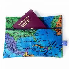 Aus wachstuch genähte beutel bringen den vorteil. Reisetasche Kosmetiktasche Aus Wachstuch Nahen Nahanleitung Der Namensbaender De Kreativ Blog