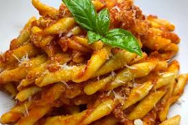 Linguine con nduja ed alici. Ricetta Fileja Con La Nduja Piccante Primo Calabrese Napolimilionaria It