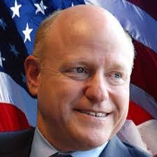 Thomas Rondeau's Instagram, Twitter & Facebook