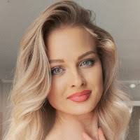 Ria Carr-Barnsley Email & Phone Number