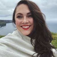 Sarah Doss's Instagram, Twitter & Facebook