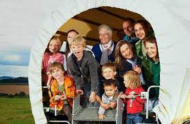 Hotel zum wiesengrund landgasthaus und restaurant hocheifel nordeifel ahreifel eifel vulkaneifel ahrtal familienferien urlaub erlebnisurlaub wandern radfahren fahrrad fahren radtour radwandern. Bauernhofurlaub Eifel Haus Wiesengrund Natur Erleben