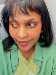 KALVIN PHILLIPS... NA TAFSIRI YA MAISHA NI KUPANDA NA KUSHUKA Mmoja kati ya  wanasoka wanaopitia wakati mgumu kwa sasa ni nyota Kalvin Phillips wa West  Ham United na timu ya taifa ya