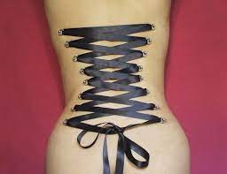 It appears to be the latest in the 'body modification' phenomenon, which has seen people going to extraordinary levels in a bid. Pin On Corset Piercing