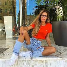 Elisabeth wissenfurth, known professionally as lizzy wizzy, is an artist and one of night city's top celebrities in cyberpunk 2077. The Insanely Hot Elisabeth Rioux Is Here To Make You Sweat Daily Babes