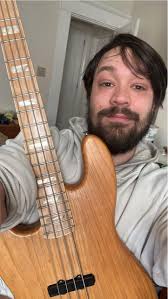 Bass guitar playing experience and equipment discussion