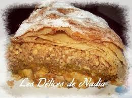Pastilla Traditionnelle Au Poulet Amandes Miel Recette Pastilla Marocaine Recette De Cuisine Marocaine Pastilla