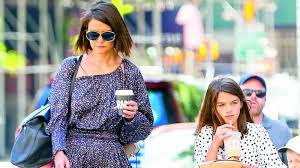 But before you get all excited, you should probably know that they have already broken up, according to e! Katie Holmes In First Pic After Jamie Foxx Split
