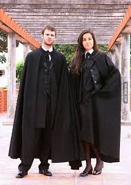 This Is How University Students Dress In My Country And Yes Hogwarts Uniform Was Inspired By This Tradition Hogwarts Uniform University Outfit Fashion