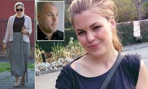 Annabelle Gibson's Instagram, Twitter & Facebook