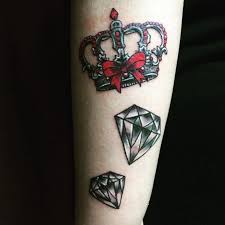 Tattoo men lion tattoo crown king queen tattoo crown tattoo design. Couple Quotes Crown Tattoo Queen Crown Tattoos Crown Tattoos On Hand Explore More Tattoo The Love Quotes Looking For Love Quotes Top Rated Quotes Magazine