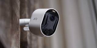 The camera itself maintains the same basic design as its the kit comes with a vmb4540 smarthub, which is required to use the cameras. Arlo Pro 3 Review Robust Features And Sharp Video 9to5toys
