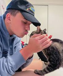 Paw Prints by Hawaiian Humane (Winter 2023) by Hawaiian Humane Society