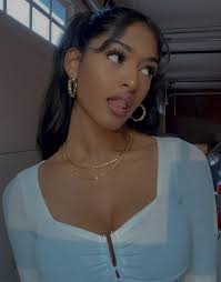 Bianca Covington #biancacovington #oakleyzalenka #royalhearts #series  #royalheartsacademy #ashleyjade #ajade #bullyromance #indiangirl #aesthetic  #indiangirlaesthetic #book #darkromance #highschool #youngadult #fancast  #kaaviya #kaavikiwi ...