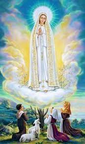 Es una de las apariciones o advocaciones marianas más relevantes que sostiene la fe católica. 33 Ideas De Virgen De Fatima Virgen La Virgen De Fatima Imagenes Religiosas
