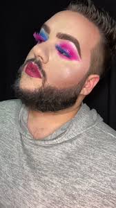 Tabitha Bristow's Instagram, Twitter & Facebook